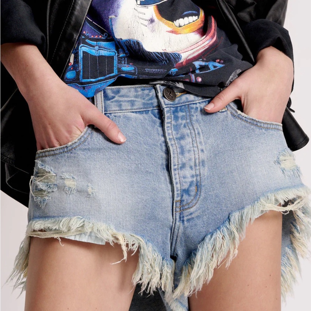 HENDRIXE ROLLERS DENIM SHORT size 25
